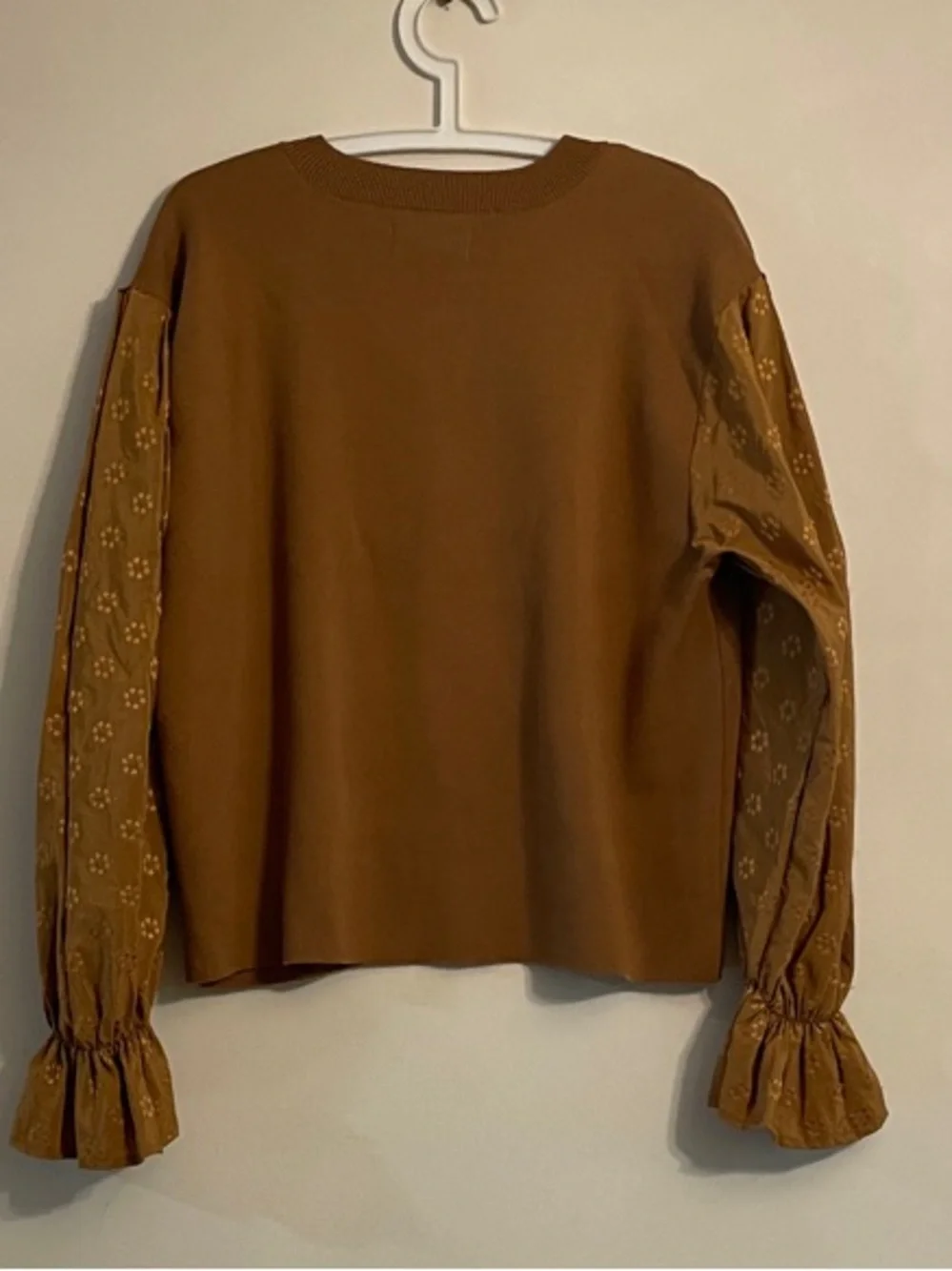 Anthropologie Mixed Media Eyelet Puff Sleeve Sweater Size L - Picture 4 of 9